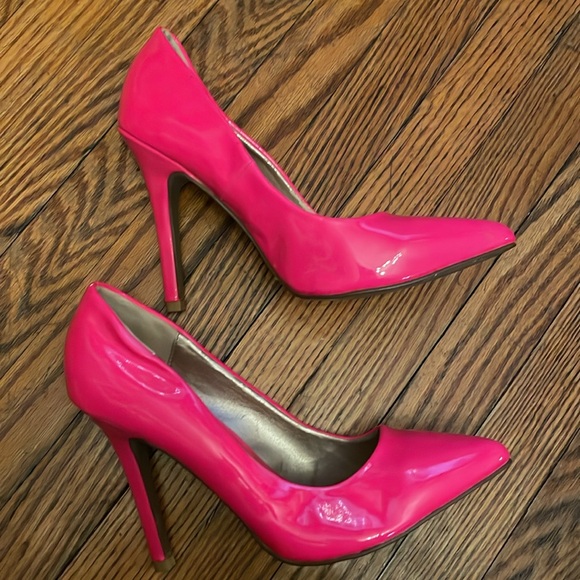 Barbie Pink stiletto heels 👠👠 9 - Picture 2 of 6